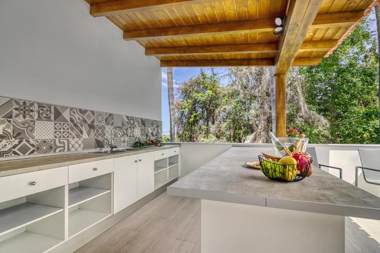 Modern With Elevator, Patio Kitchen, Loro Parque View & Heated Pool Appartamento